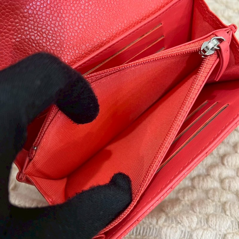 CHANEL CF珊瑚粉銀扣山型紋荔枝皮中夾-6