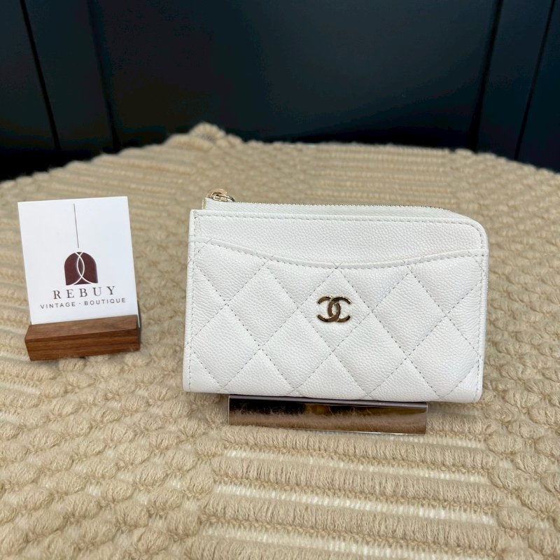 CHANEL 白淡金扣荔枝皮L字零錢卡包-0