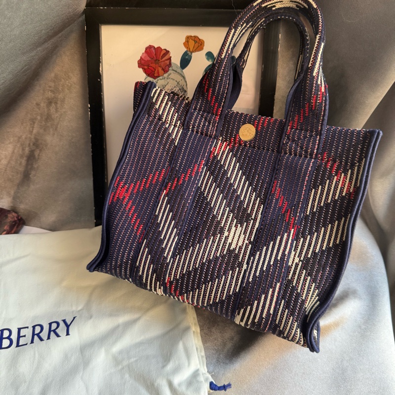 BURBERRY 經典格紋編織釦式迷你手提/斜背二用包(海軍藍)-0