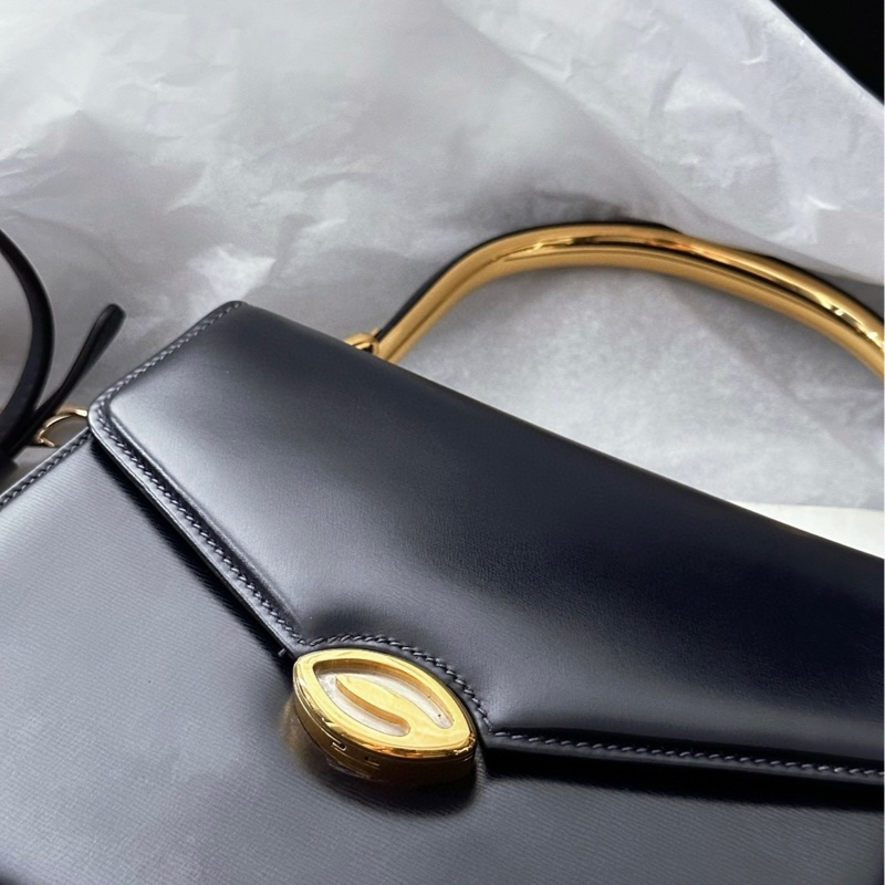 Gucci 金銀扣金手柄Kelly 送肩帶 質感💯 手提肩背都好看-1