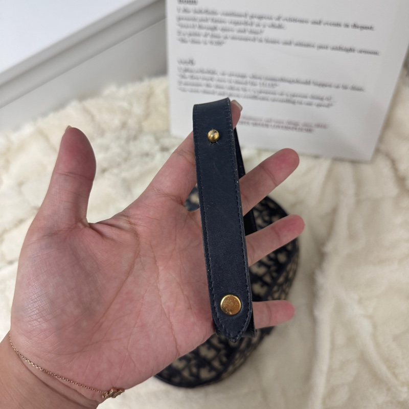 Dior vintage 老花郵差包-8
