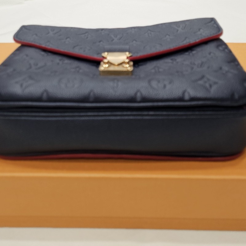 LV 郵差包*晶片款(深藍)全新!-17