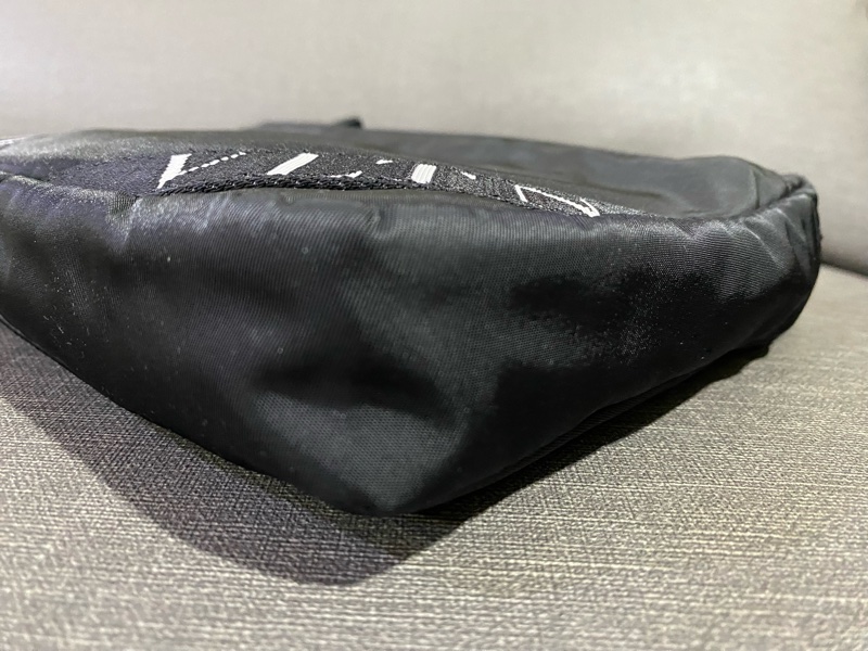 VALENTINO黑色手拿包-5