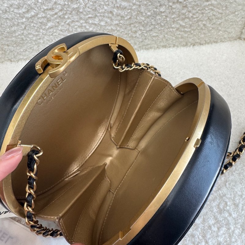 ✨Chanel 22s黑金橢圓餅鍊條包晚宴包 芯片款 98新配件塵袋盒子-5