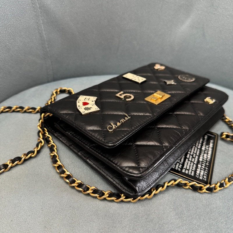 Chanel 徽章2.5 woc賭神系列 99新 配件塵袋保卡-3
