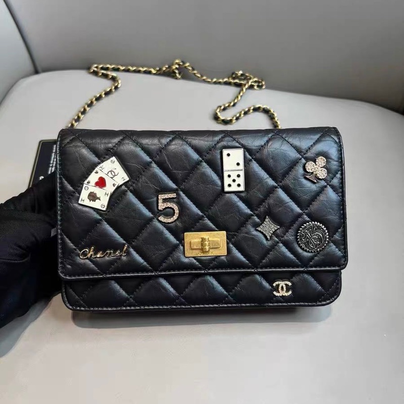 Chanel 徽章2.5 woc賭神系列 98新 配件塵袋保卡-0