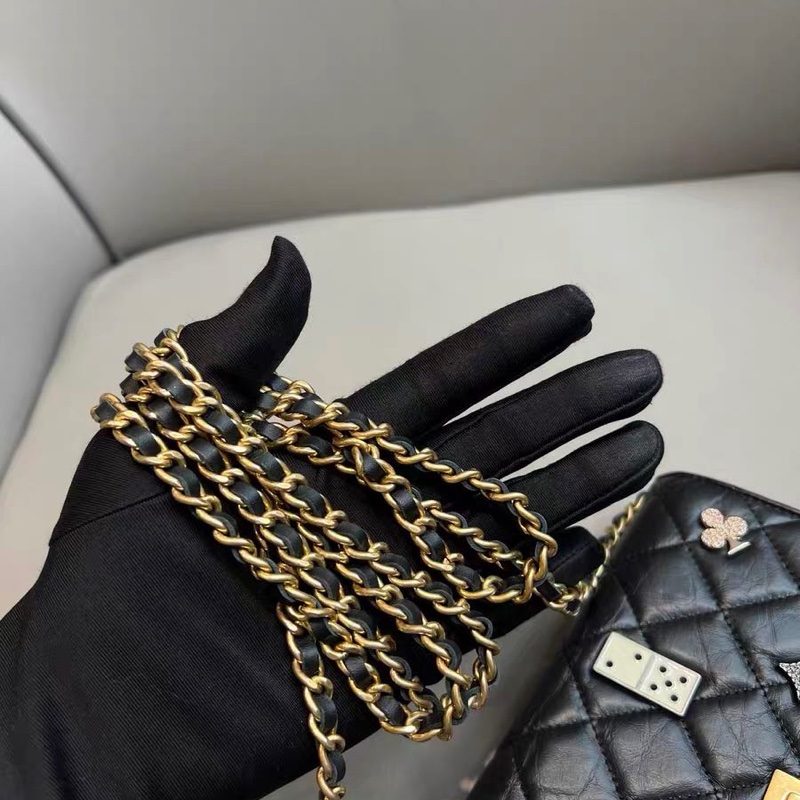 Chanel 徽章2.5 woc賭神系列 98新 配件塵袋保卡-4