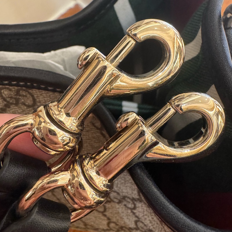 Gucci PVC黑邊手提斜背水桶包-18