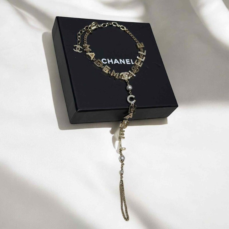 CHANEL 雙鏈設計水鑽字母手鏈/金-0