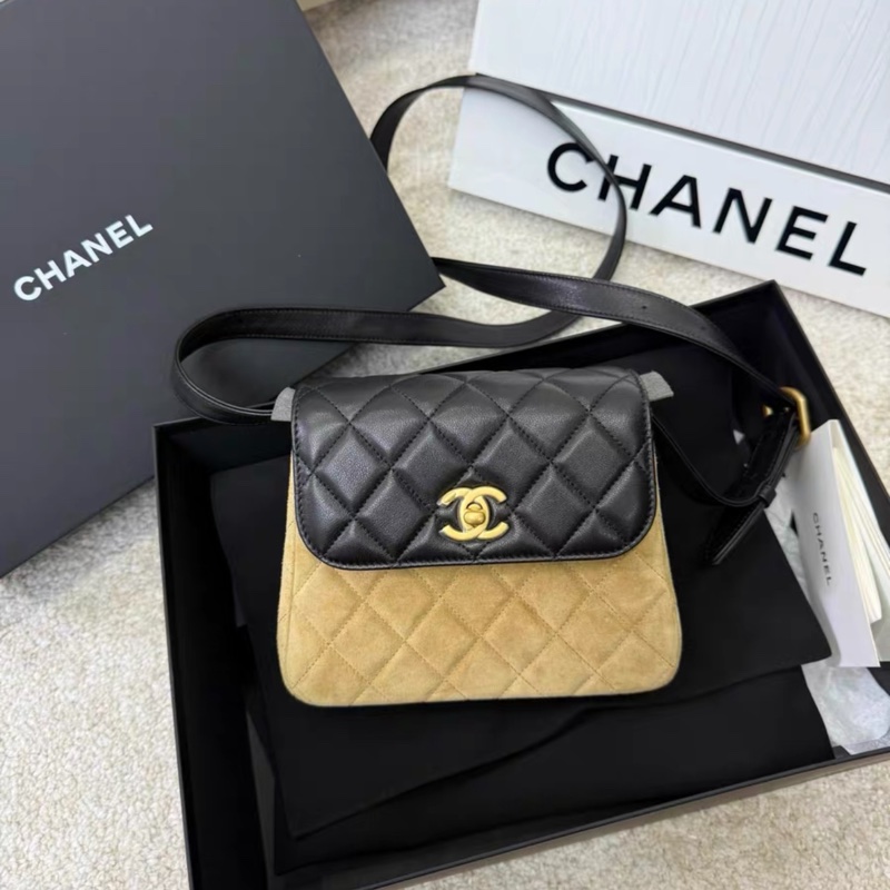 Chanel香奈兒25A高級手工坊麂皮小郵差包-0