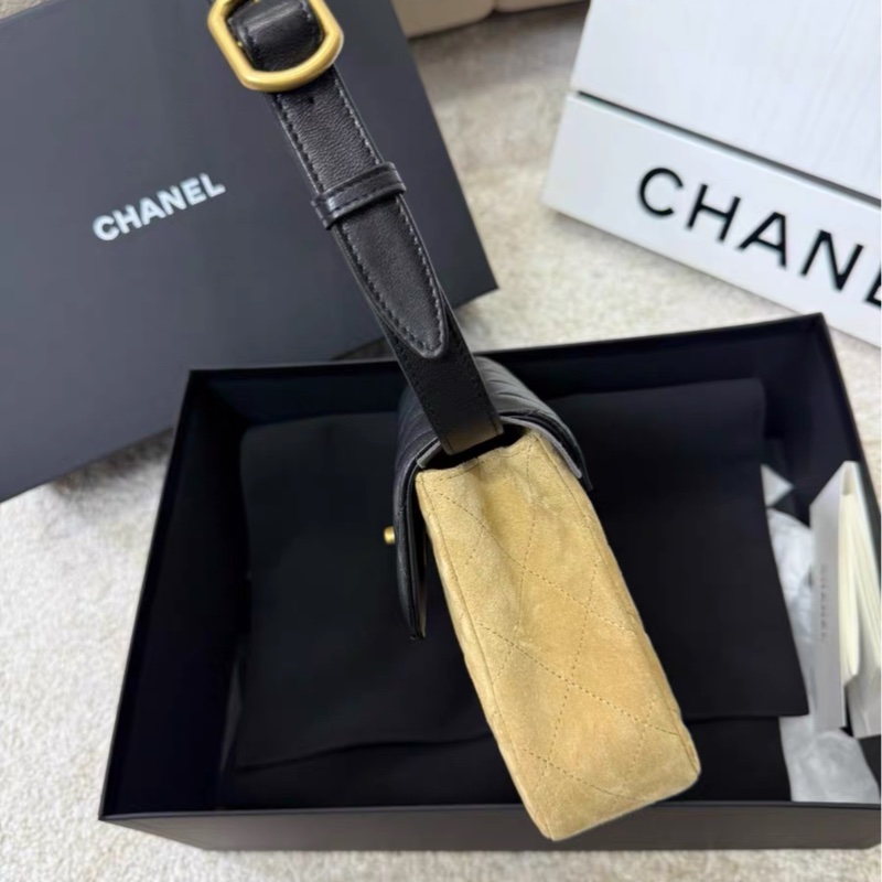 Chanel香奈兒25A高級手工坊麂皮小郵差包-2