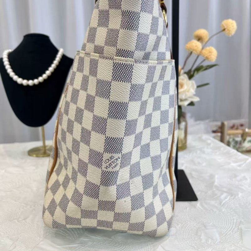 ✨LV Totally 白色棋盤格托特包 中號 33*30*13 96新配件塵袋-1