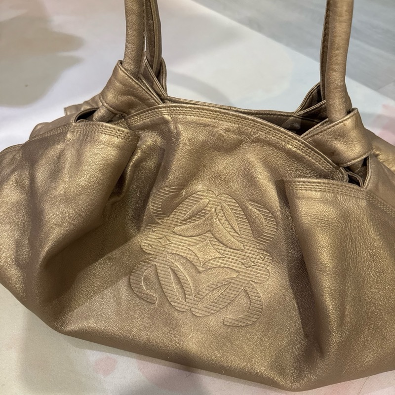 Loewe Napa Aire空氣包 限量絕版淡金-5