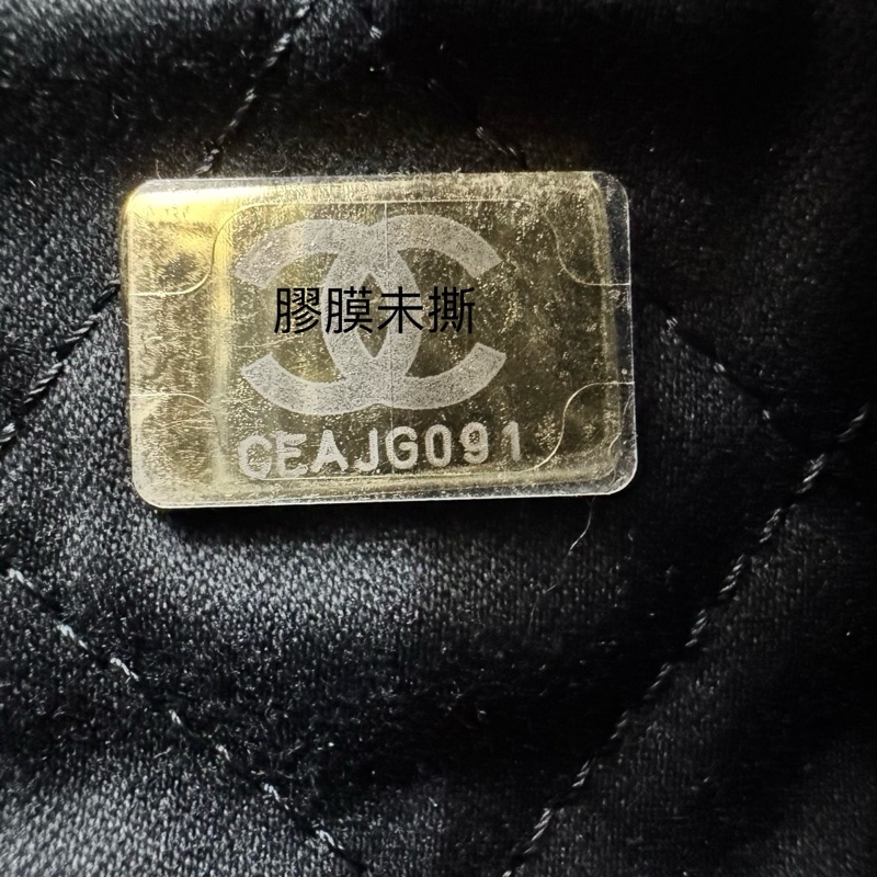 香奈兒 CHANEL 22bag 限量版黑金 白字-8