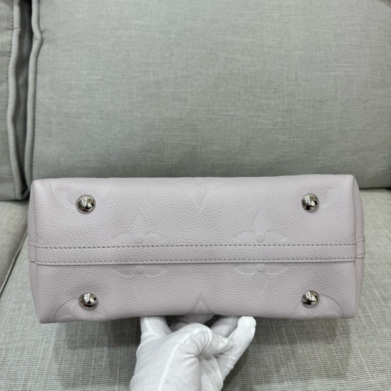 LV 經典CarryAll PM系列Monogram Empreinte皮革壓花肩背包 斜背包(灰色)-14