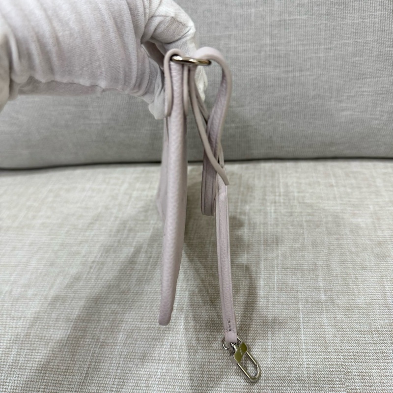 LV 經典CarryAll PM系列Monogram Empreinte皮革壓花肩背包 斜背包(灰色)-28