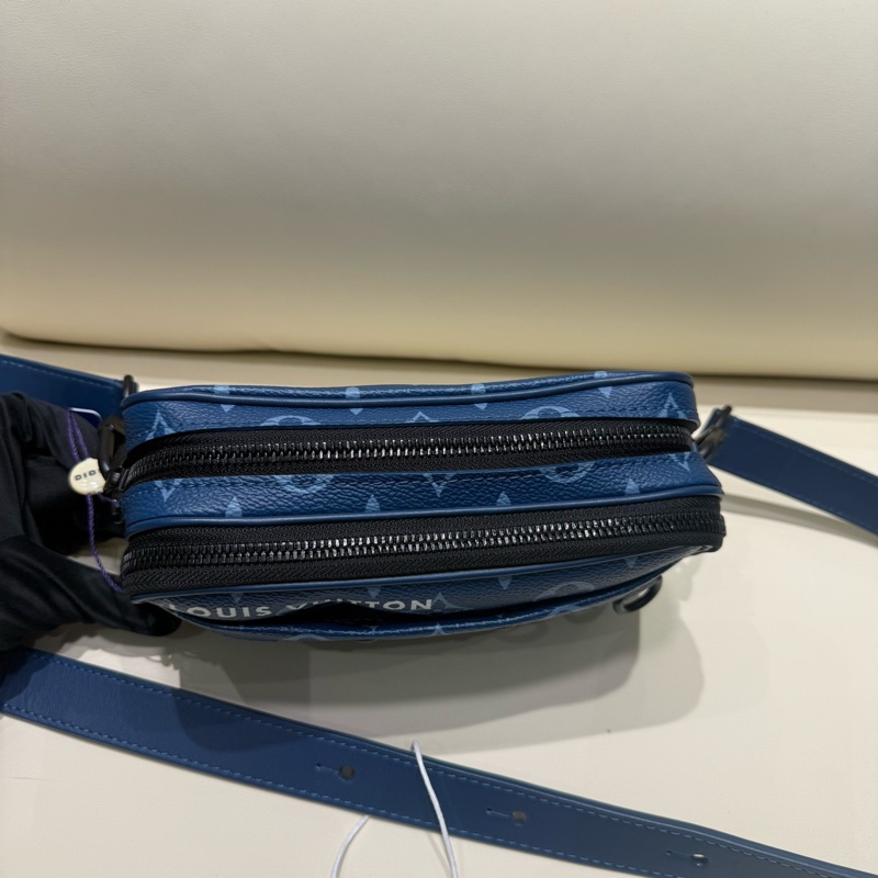 LV Alpha Nano可拆卸可調節肩帶 Monogram 帆布 帆布包單肩斜挎包 大西洋藍-4