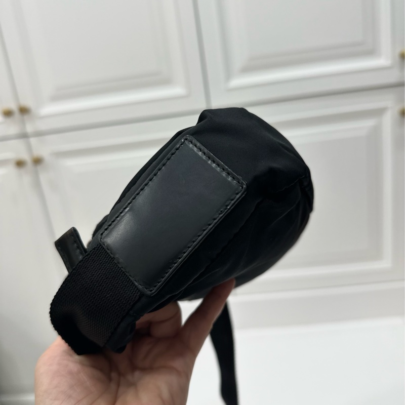 PRADA 黑色 尼龍 降落傘 三角牌 郵差包 斜背包 肩背包 手提包 側背包-13