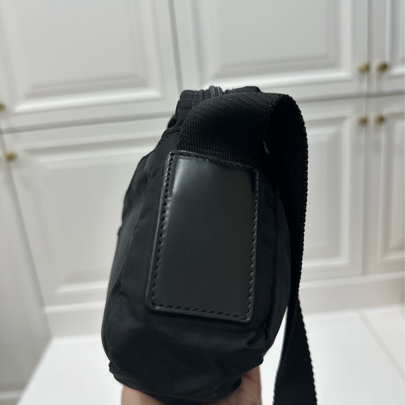 PRADA 黑色 尼龍 降落傘 三角牌 郵差包 斜背包 肩背包 手提包 側背包-14