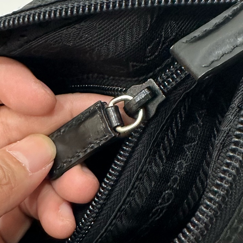 PRADA 黑色 尼龍 降落傘 三角牌 郵差包 斜背包 肩背包 手提包 側背包-30