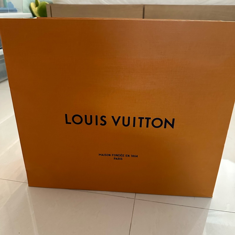 LOUIS Vuitton AII IN BB-6