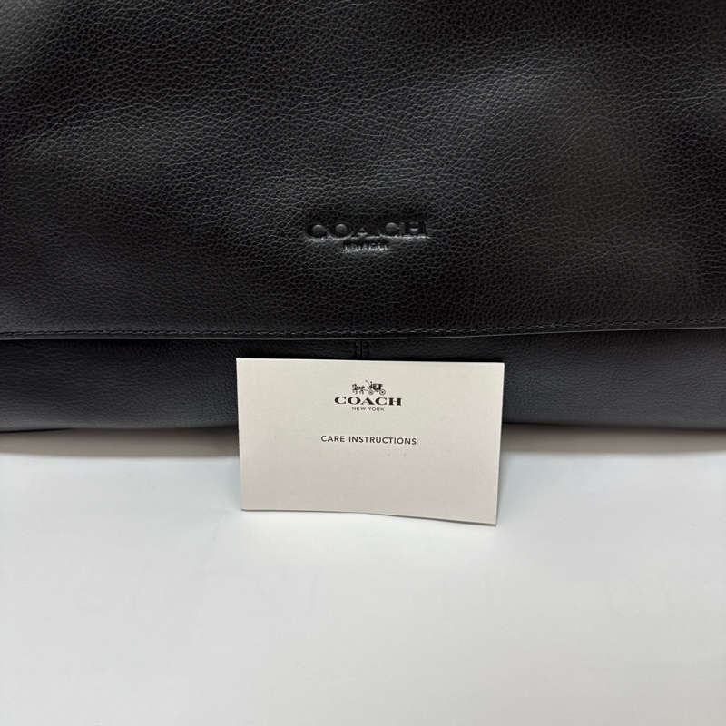 Coach 男用真皮黑色斜背包 未使用過-9
