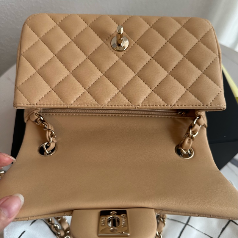 Chanel coco20 奶茶色❤️❤️❤️🥹經典-8