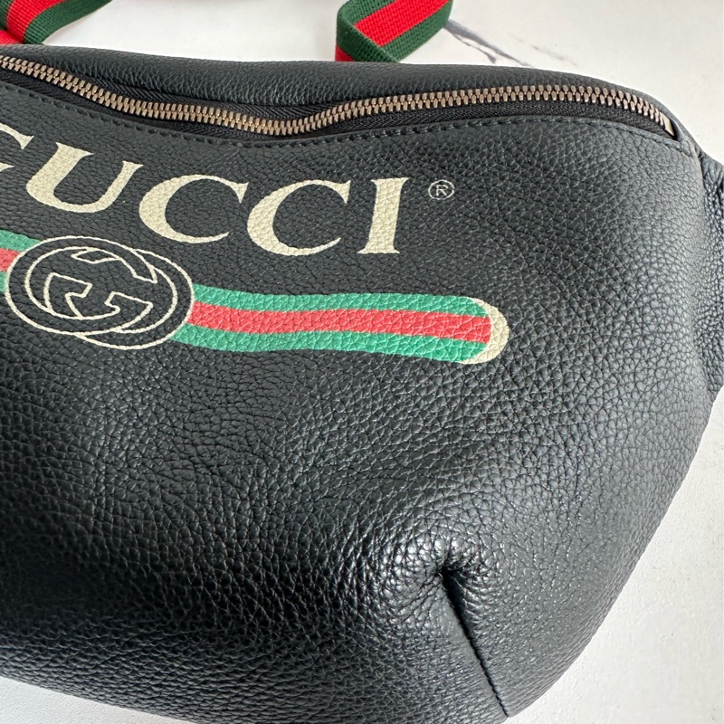 Gucci 黑色明星愛用胸包 大-4