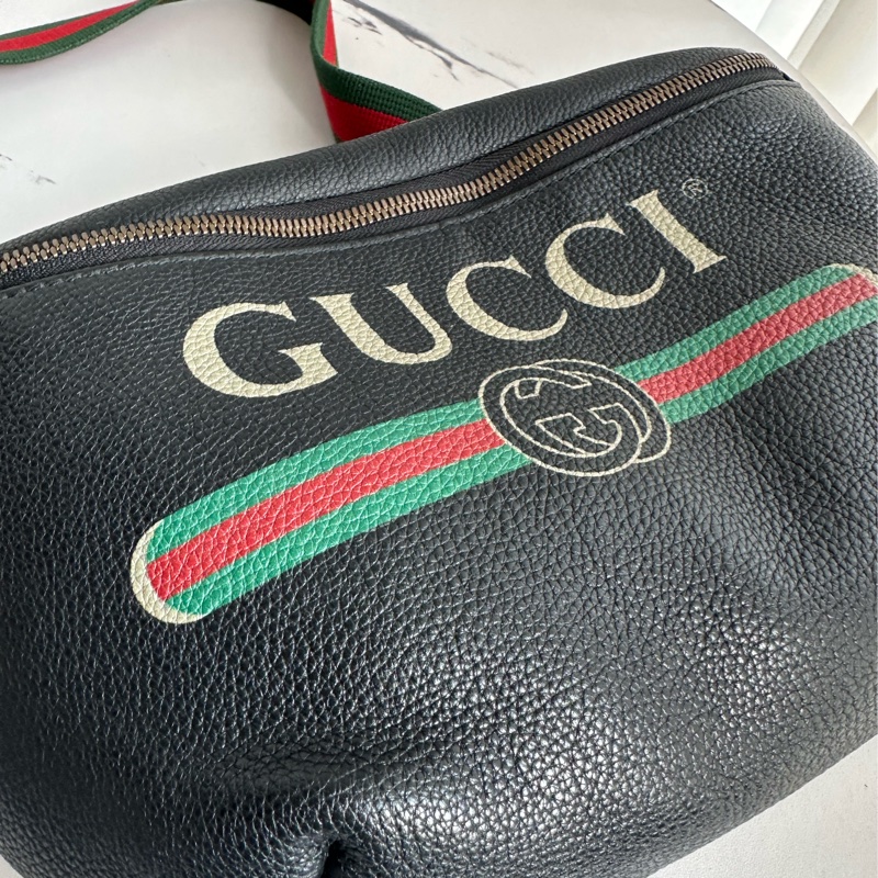 Gucci 黑色明星愛用胸包 大-5
