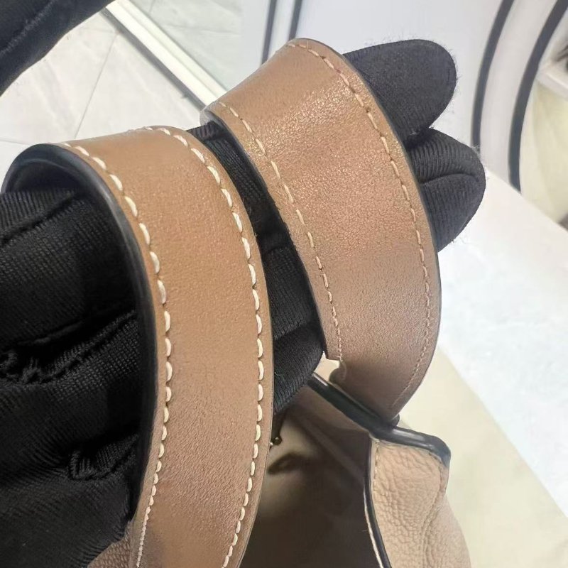 Loewe Hammock compact 沙色吊床包 20X14X19. 99新配件塵袋-7