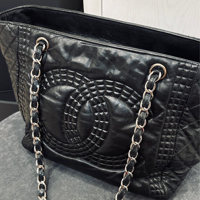 Chanel黑銀全牛皮大logo肩背托特包 98新閒置✨耐用耐看收藏品🔥-15