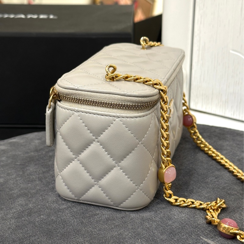 #vic限定25w入手 #全配閒置帶膜 香奈兒寶石鏈灰金盒子斜挎包 已絕版買不到🔥-7
