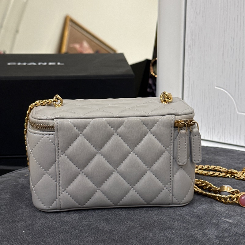 #vic限定25w入手 #全配閒置帶膜 香奈兒寶石鏈灰金盒子斜挎包 已絕版買不到🔥-25