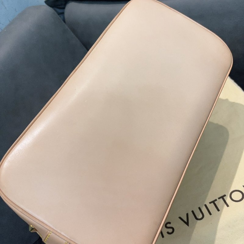 LV🤍村上隆alma白三彩絕版鉚釘貝殼包 尺寸30×23×16(其他尺寸款式私訊喔)-8