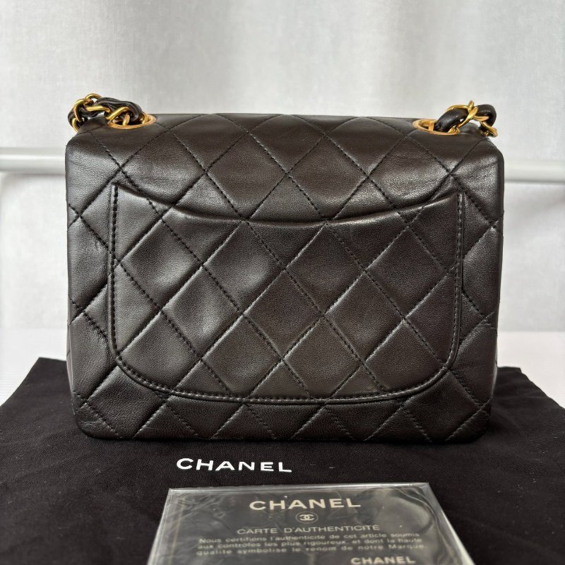 Chanel💗黑金羊皮方胖子 尺寸17✖️14 3 開卡標齊全有塵袋 整體不錯 四角無磨損 內裡乾淨-1