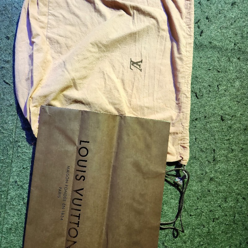 lv 絕版大拖特 少見 值得擁有-4