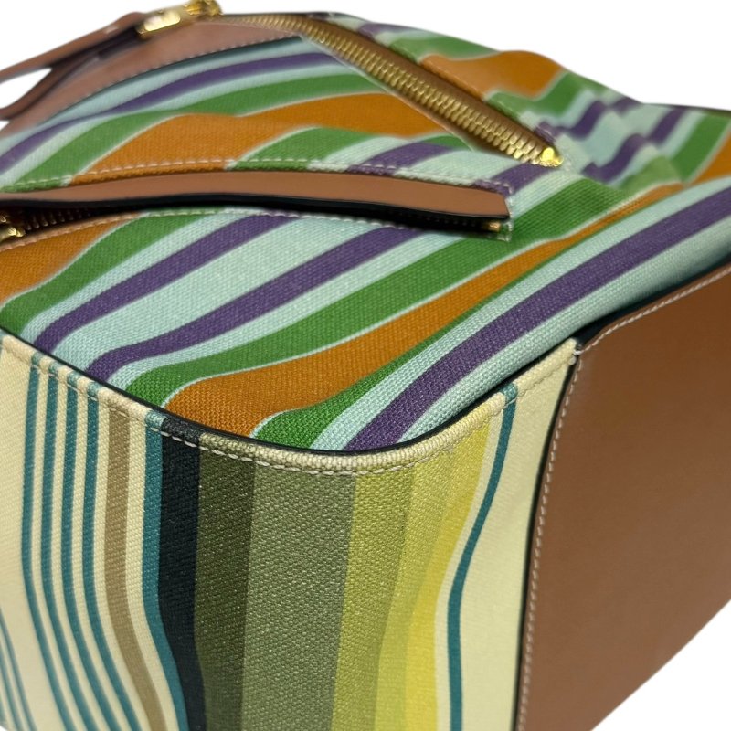 【美收精品】 LOEWE 彩色帆布肩背包 2-765-6