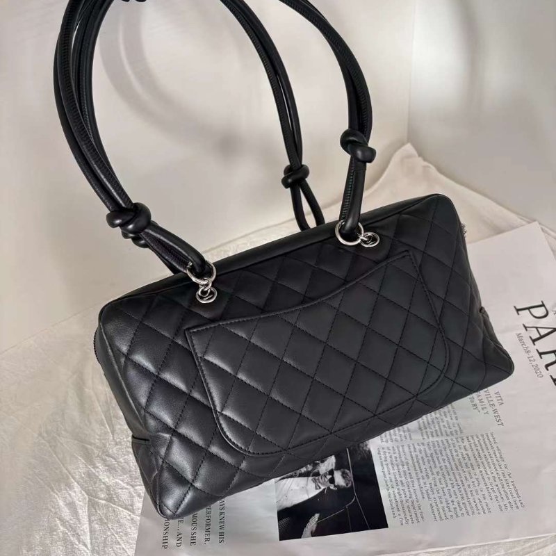 Chanel💗全黑康鵬枕頭波士頓包 配件保卡卡&塵袋 狀況很新-3