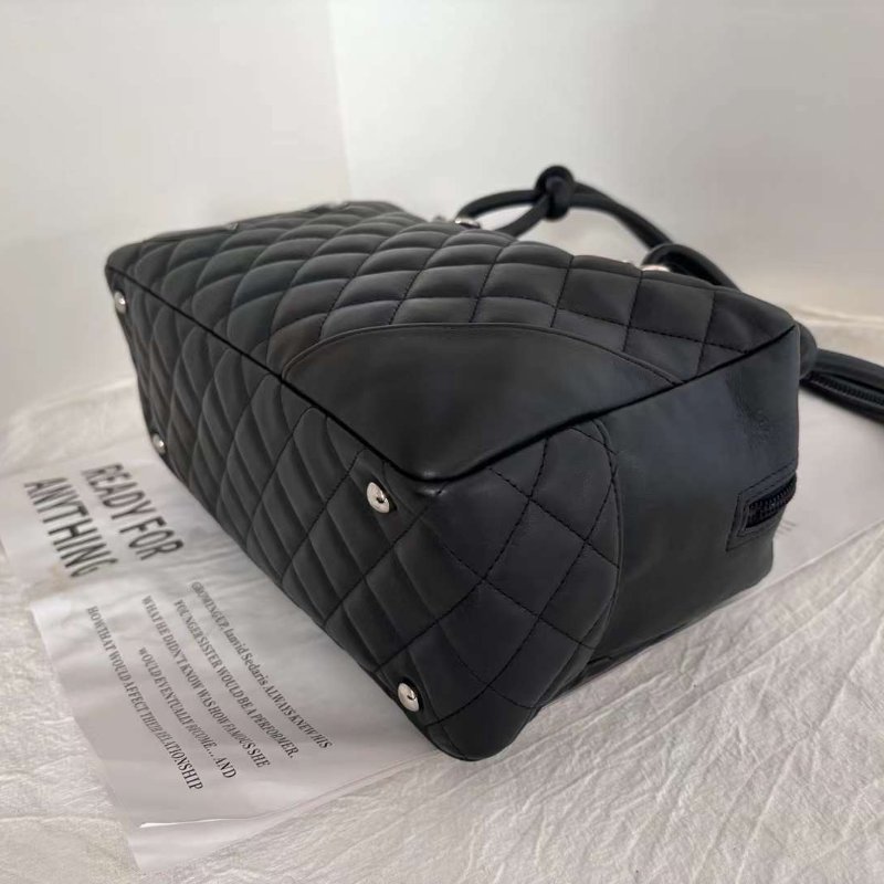 Chanel💗全黑康鵬枕頭波士頓包 配件保卡卡&塵袋 狀況很新-5