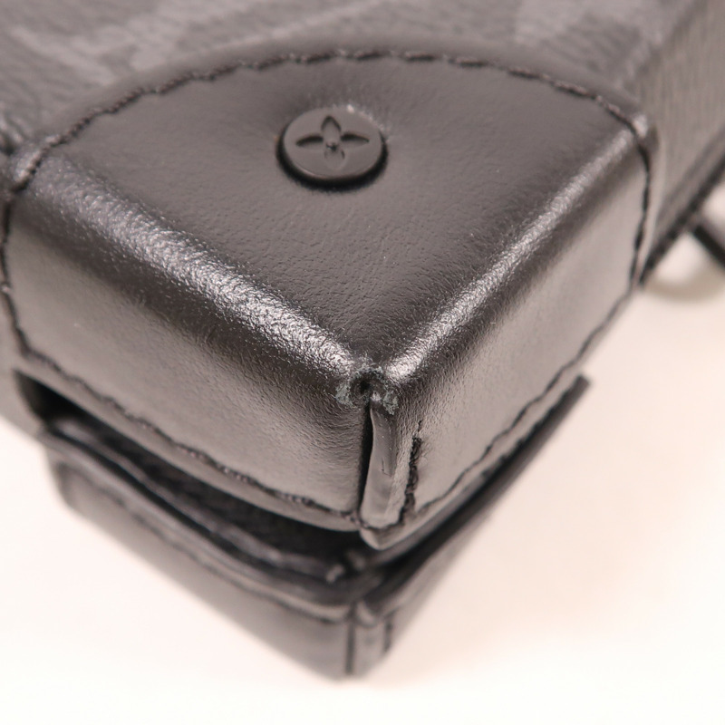 LOUIS VUITTON Monogram Eclipse Soft Trunk Wallet肩背袋-7