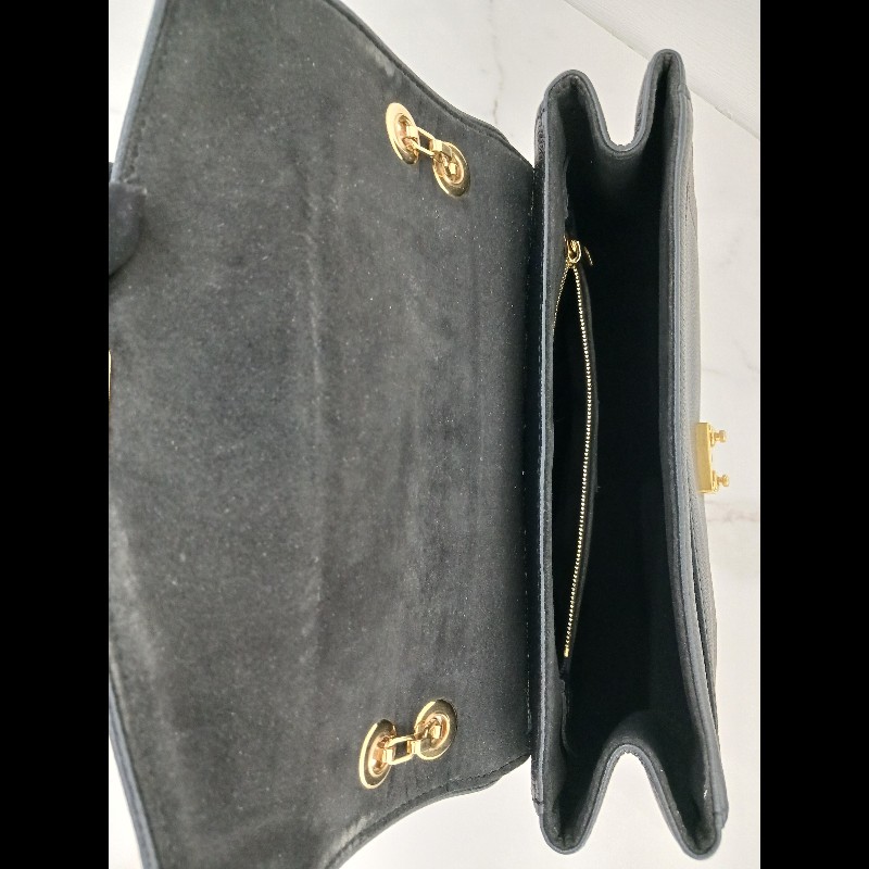 Louis Vuitton-8