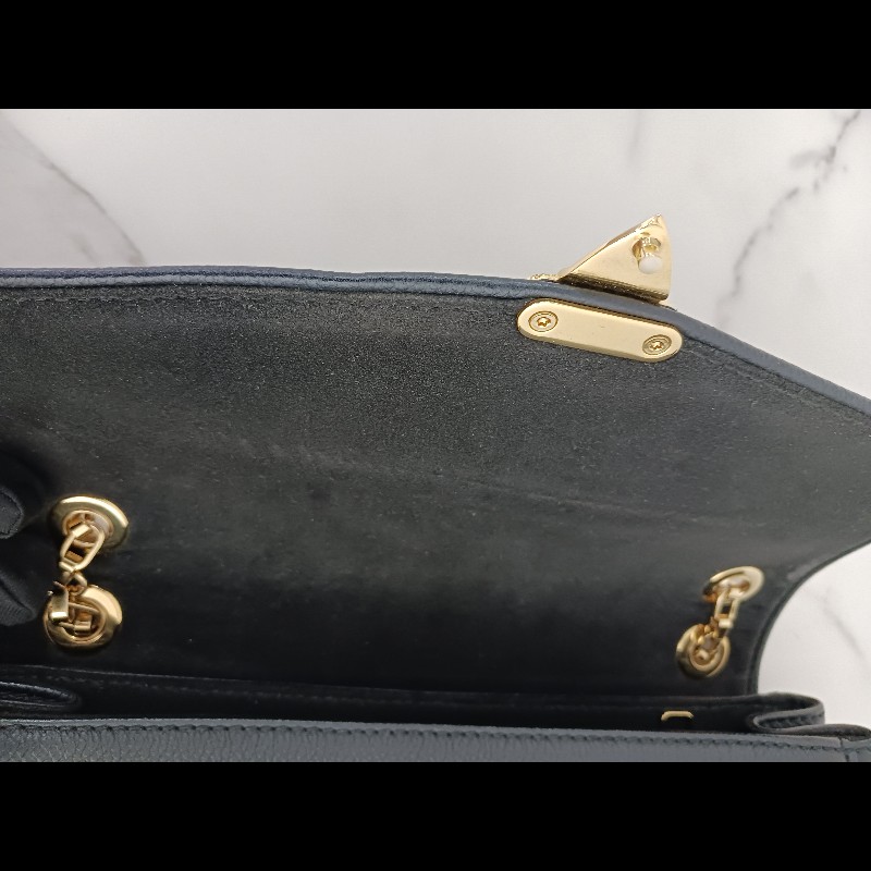 Louis Vuitton-20