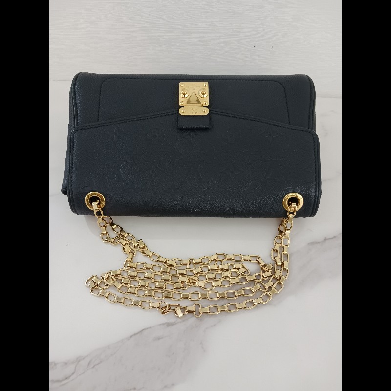 Louis Vuitton-22