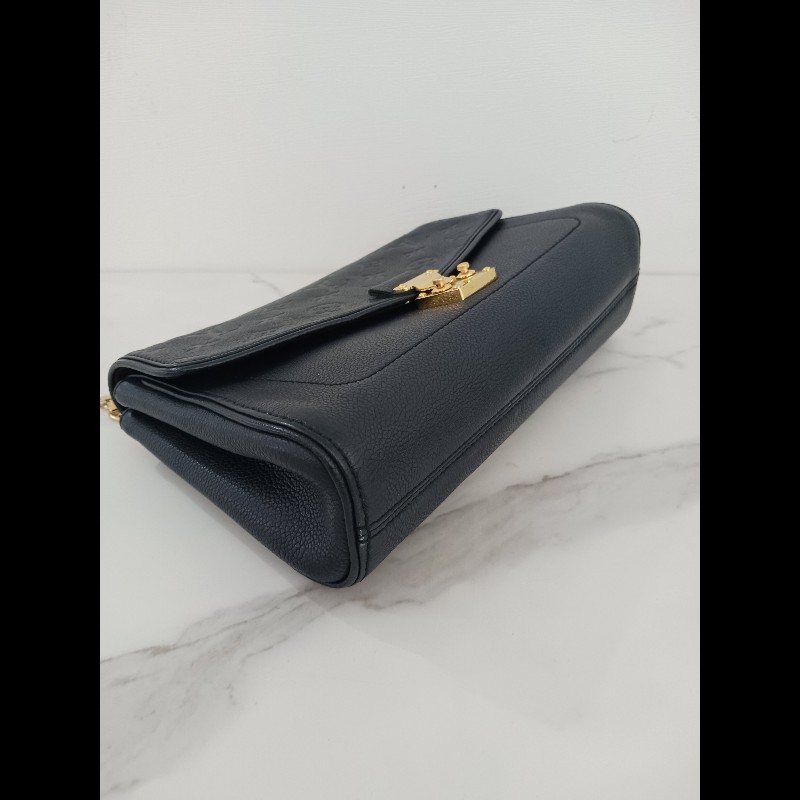 Louis Vuitton-11