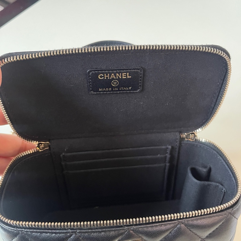 全配🈶️購證❤️ 香奈兒 #黑金 #手柄 #長盒子 #化妝包-8