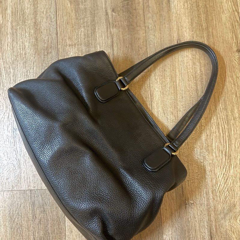 Gucci 荔枝牛皮 流蘇Soho包-17