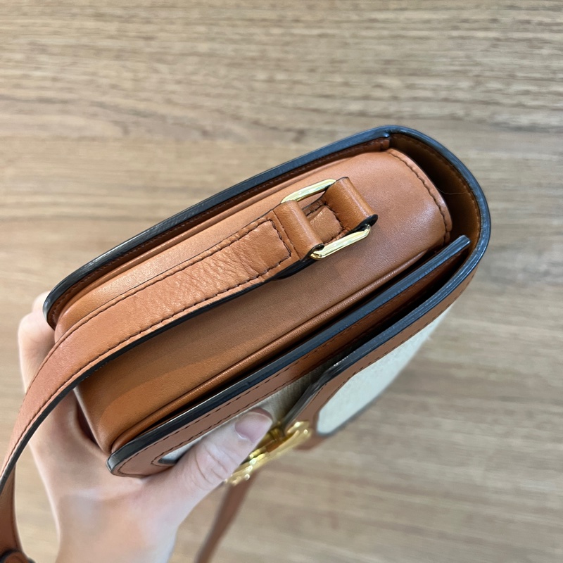 Celine 帆布拼咖牛皮Teen Trlomphe金釦斜背包-4