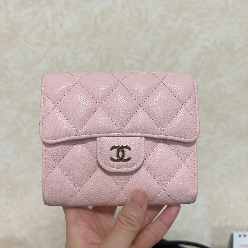 Chanel 粉色荔枝皮銀釦三折短夾AP0231-0