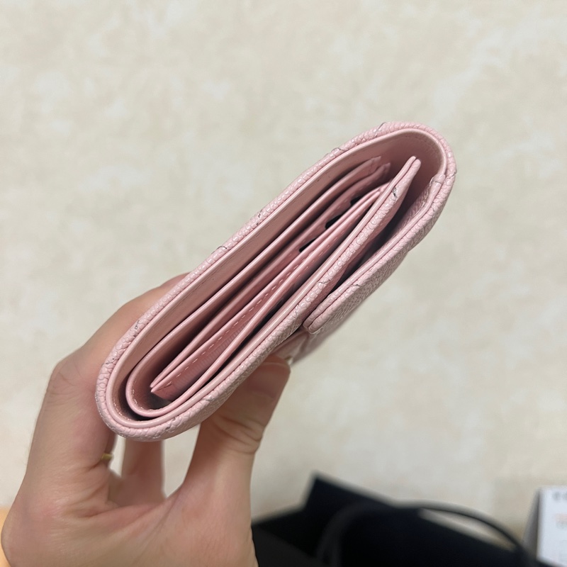 Chanel 粉色荔枝皮銀釦三折短夾AP0231-3