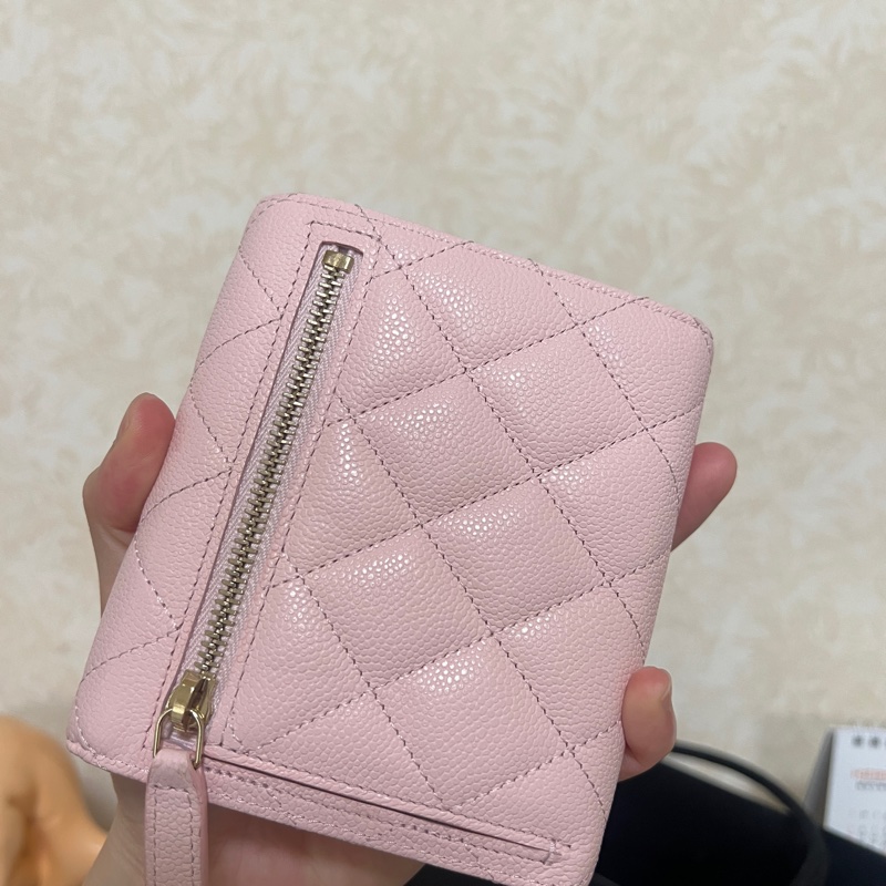 Chanel 粉色荔枝皮銀釦三折短夾AP0231-5